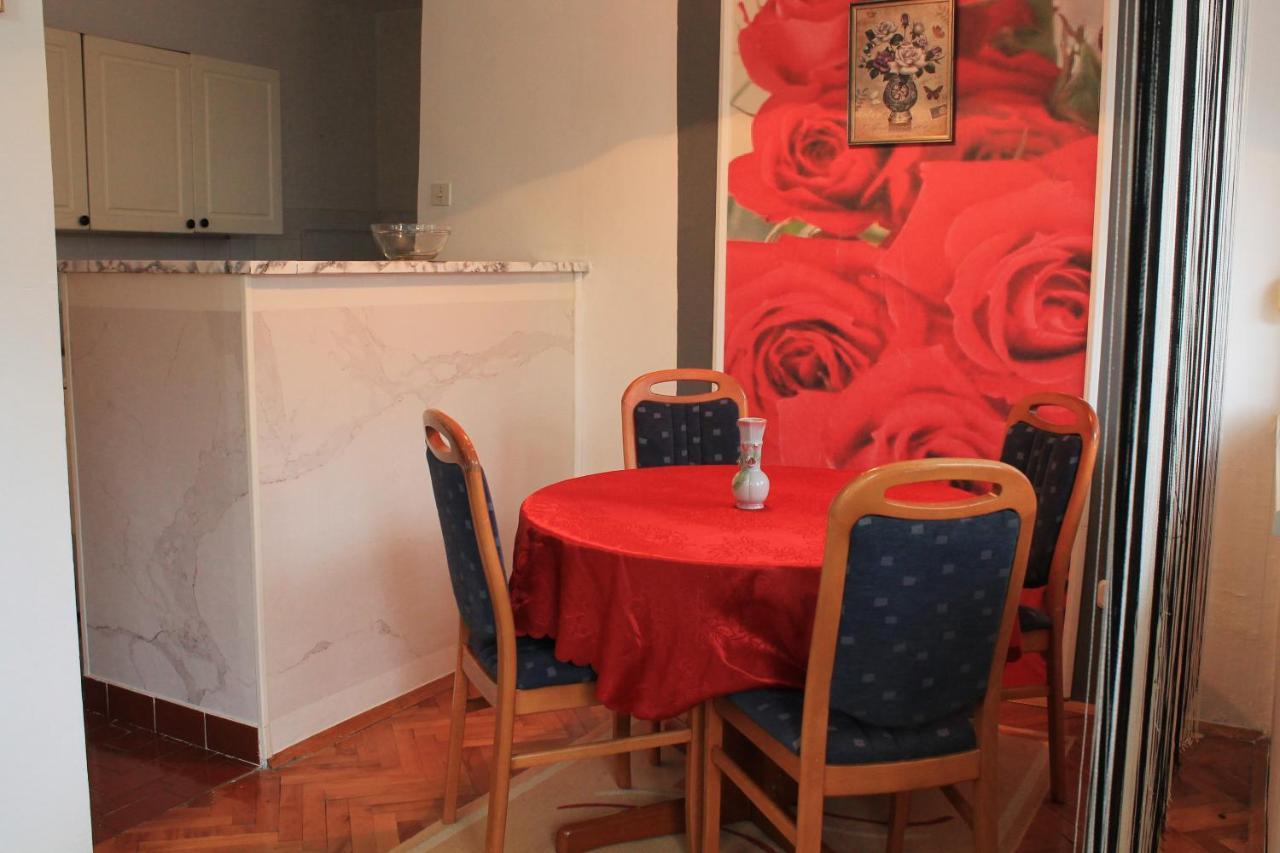Apartman Anida Apartment Mostar Bagian luar foto